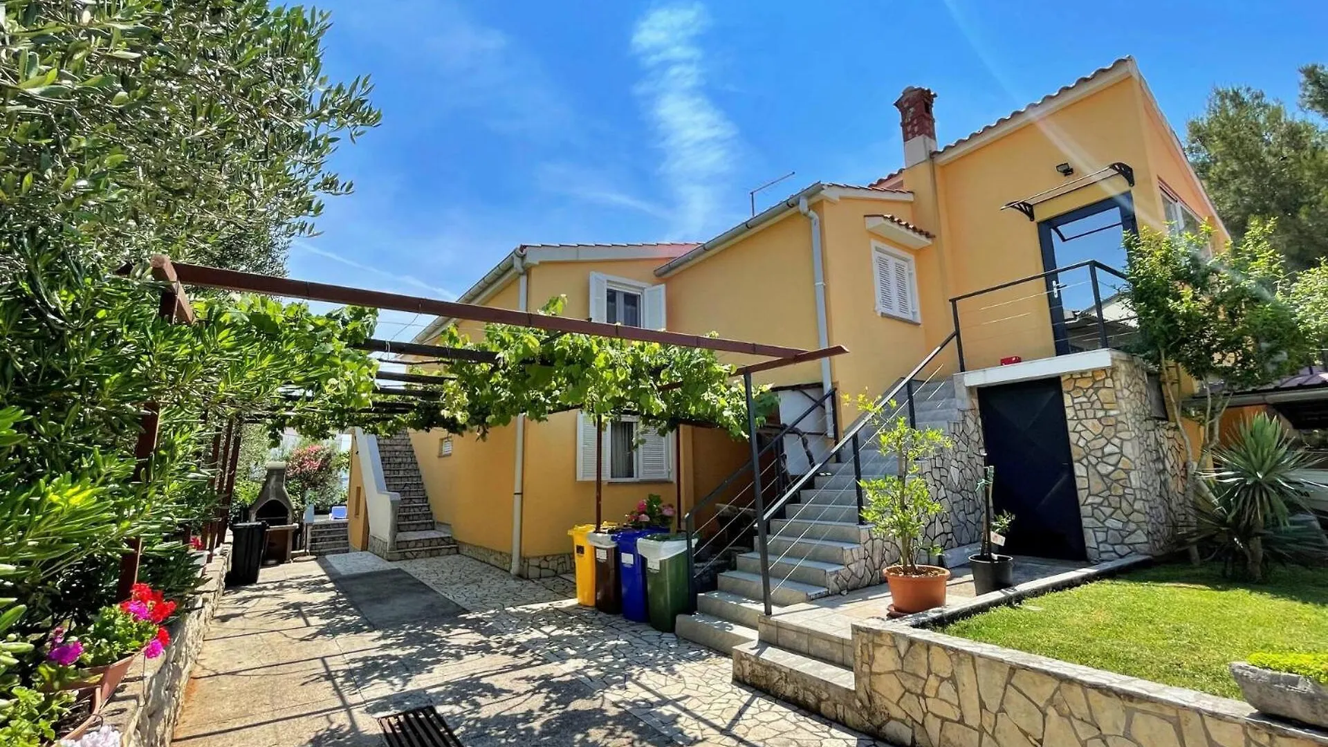 שילו Apartment Mara I. 3*,  קרואטיה
